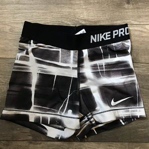 black & white nike pro spandex